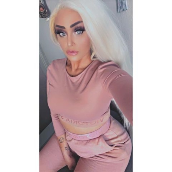 Meet your Posher, Kei - Picture 1 of 1